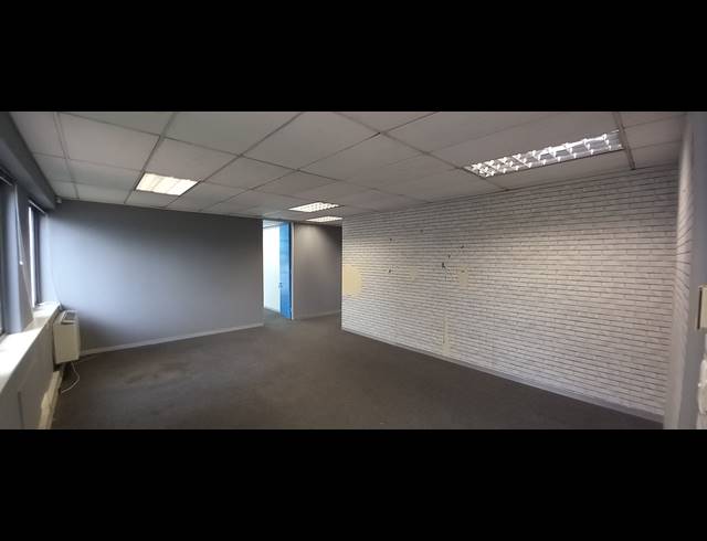 404M² OFFICE TO LET IN WOODMEAD